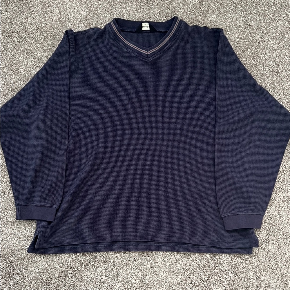 Eddie Bauer Men's Navy V-Neck Sweater